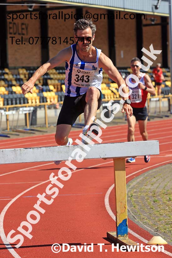 Mens 3000 metres steeplechase, 2024 NE Masters Track and Field Champs., Monkton Stadium, Jarrow.  Photo: David T. Hewitson/Sports for All Pics